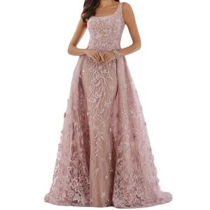 Lara Dress - Lace Scoop Neck Dress With Overskirt